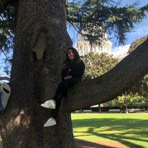 Meet your Posher, Vanessa